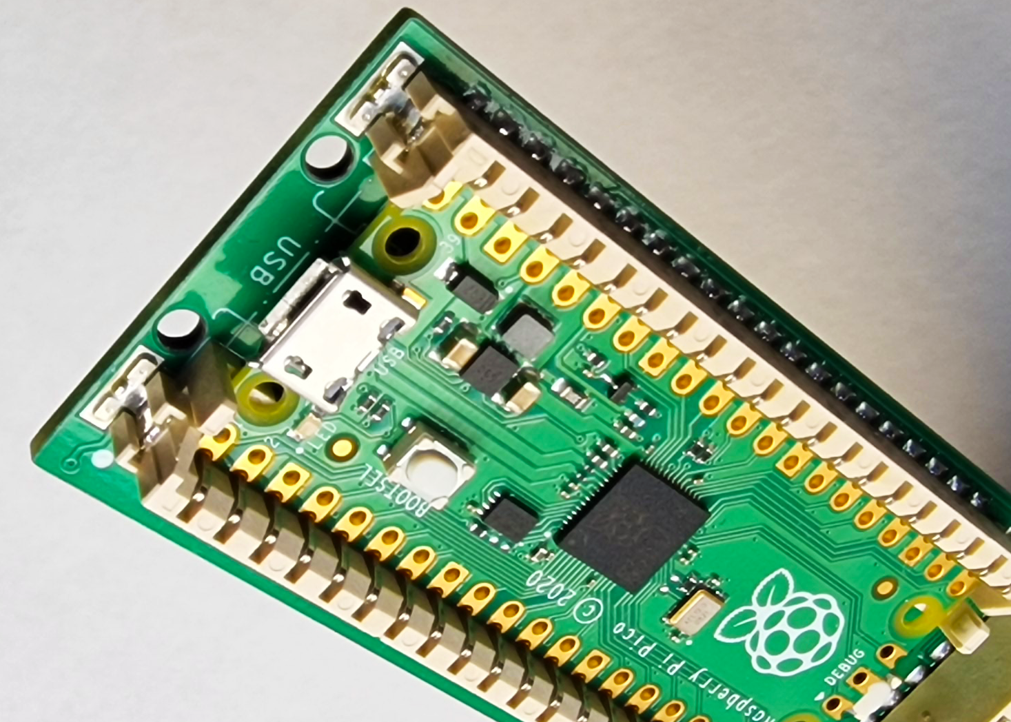 2 Clipzin connectors holding Raspberry Pico